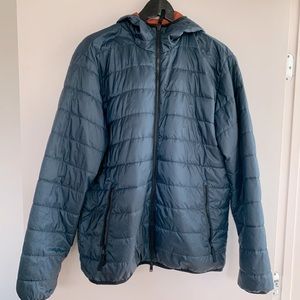 Everlane reversible puffy coat. Blue/orange L